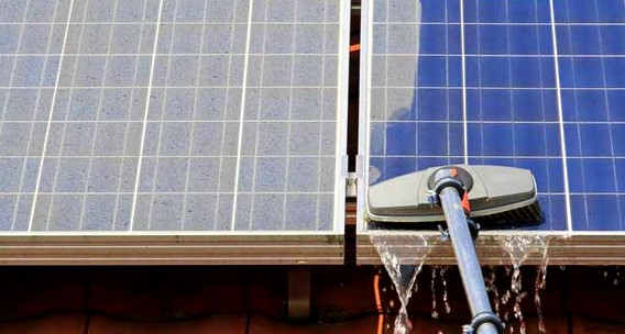 nettoyer panneau photovoltaique liege